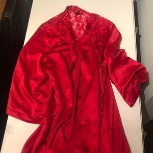Victoria’s Secret red robe (M)